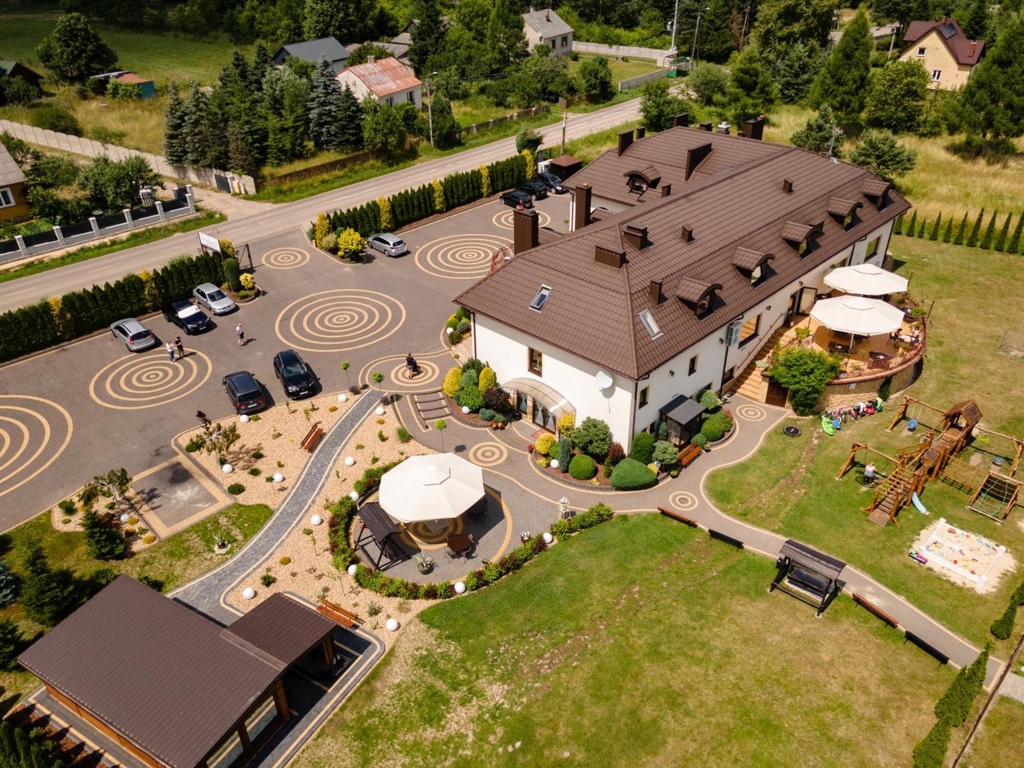 Hotel Magnat Suchedniów Exterior foto